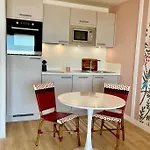 Large Direct Access To The Apartment